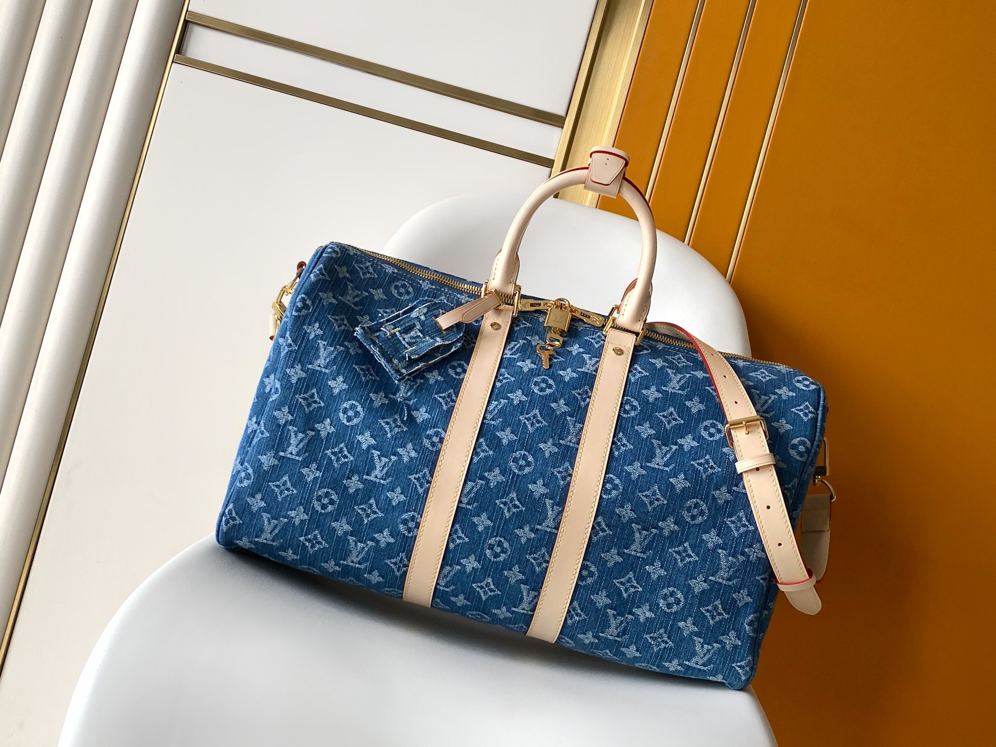 Louis Vuitton LV Classic Handbag Monogram Empreinte Model M47048 Shoulder Strap Travel Ready Fashion Accessory